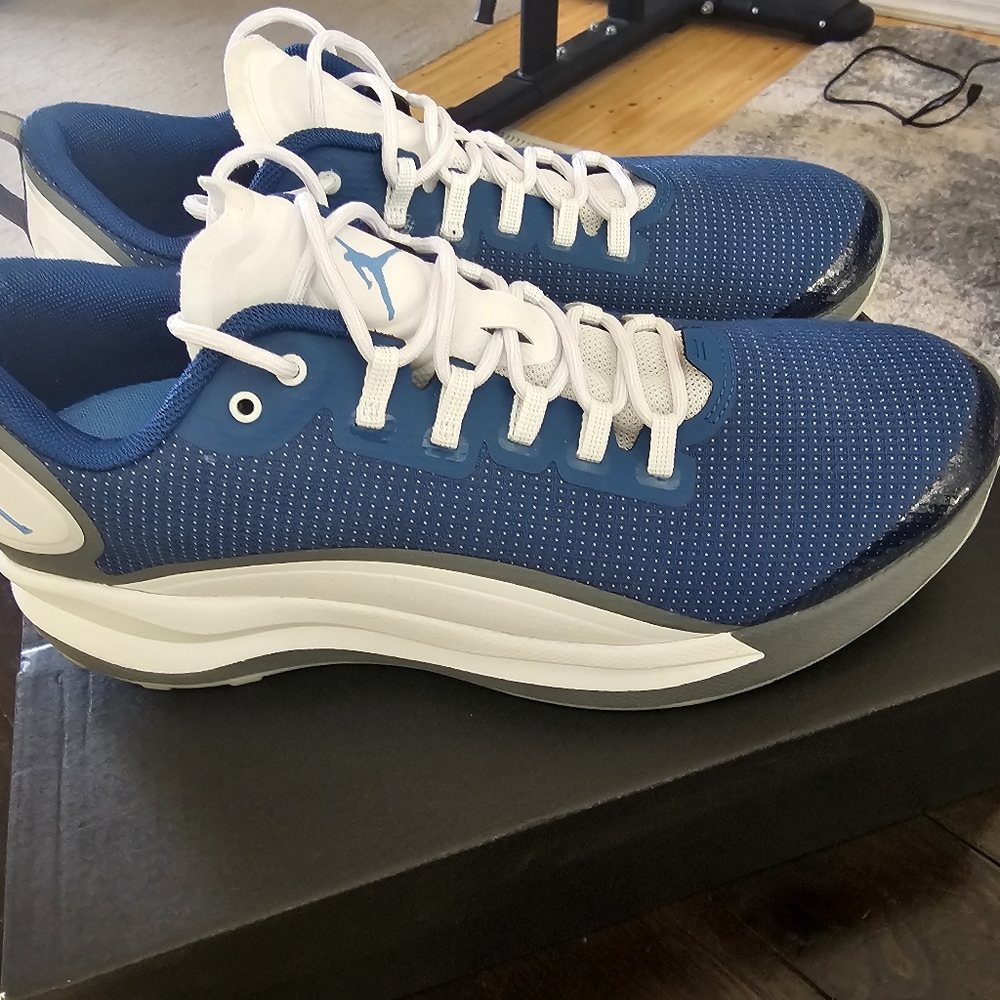 Mens size 10 Jordans